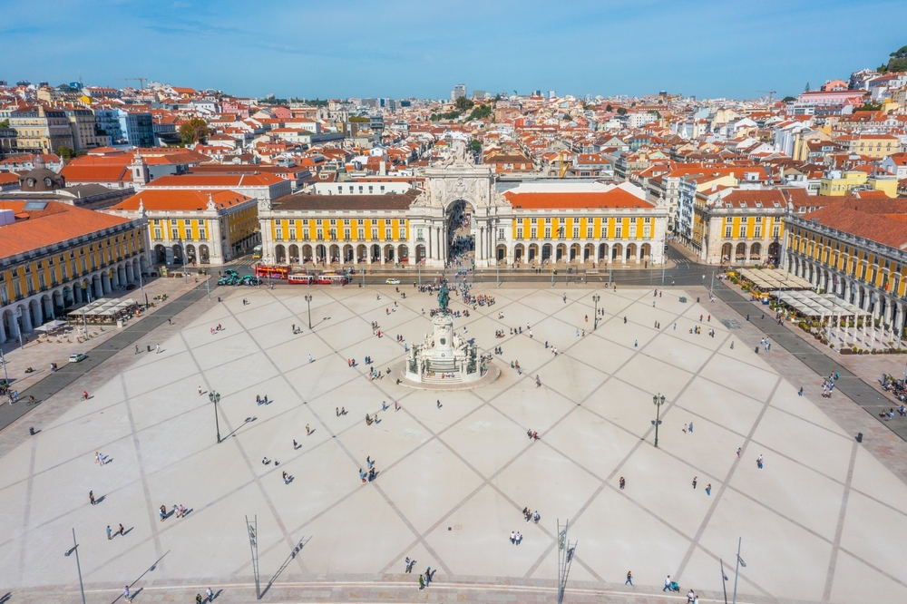 Veduta aerea di Praça do Comércio a Lisbona