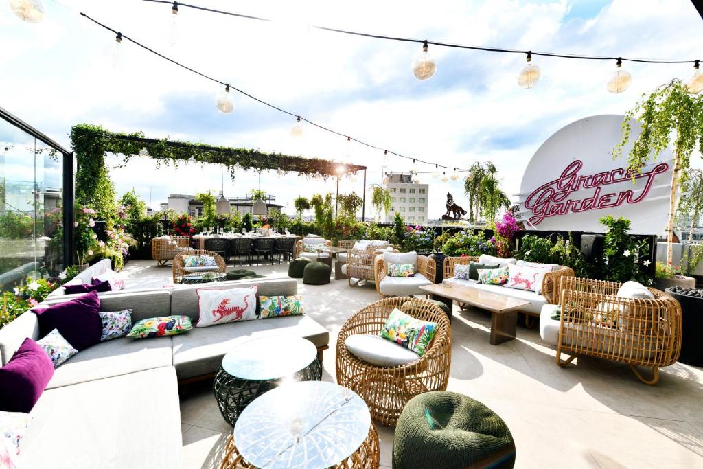 rooftop bar dell'hotel zoo berlin