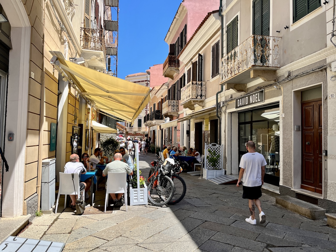 Sardegna nord o sud: quale scegliere per spiagge, cibo e prezzi?