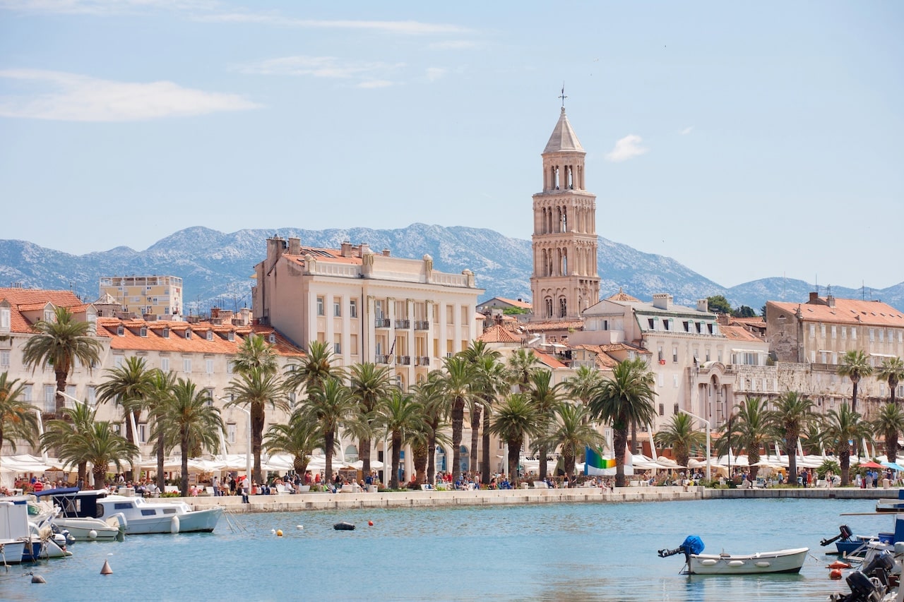 Spalato vista dal mare con il Palazzo di Diocleziano e la cattedrale