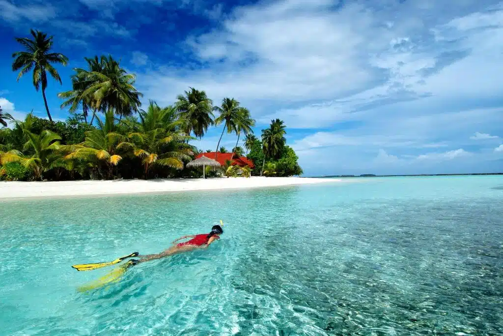 Spiaggia del Kurumba Maldives