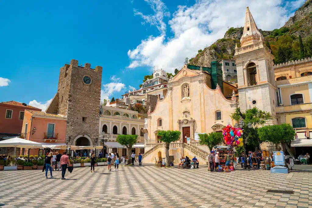 Taormina, il posto migliore dove alloggiare in Sicilia per lusso e panorami splendidi