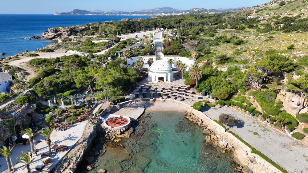 Veduta aerea degli edifici art déco delle Terme di Kallithea a Rodi