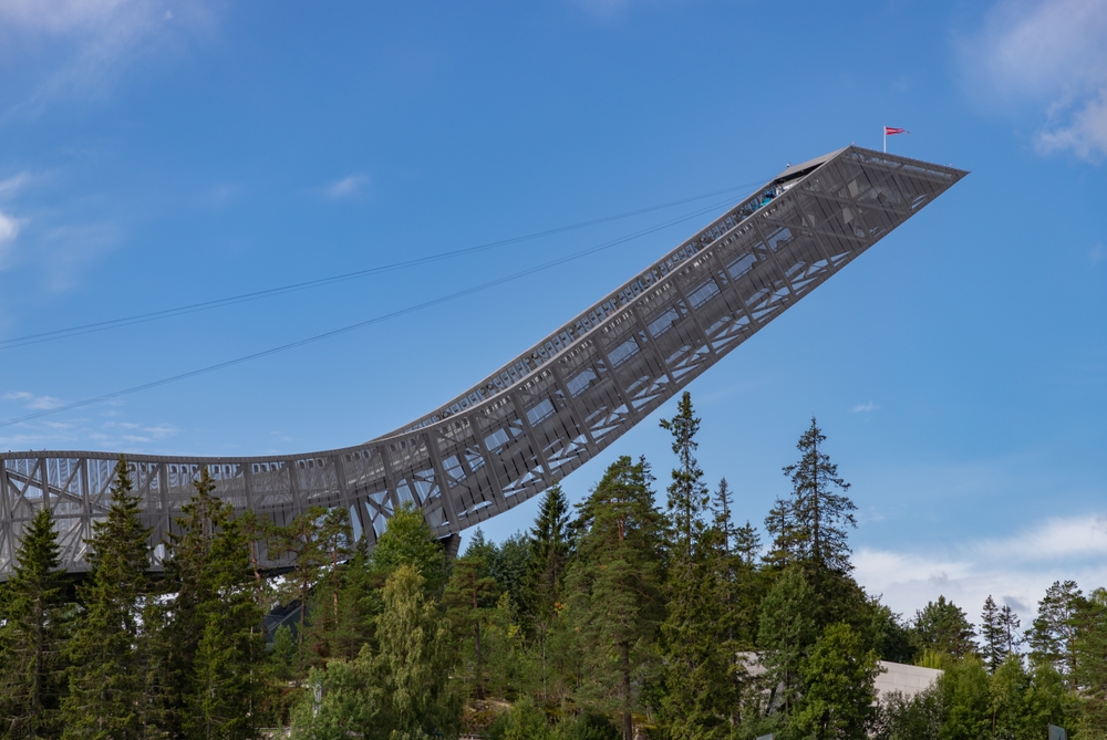 Il trampolino da sci Holmenkollbakken a Oslo