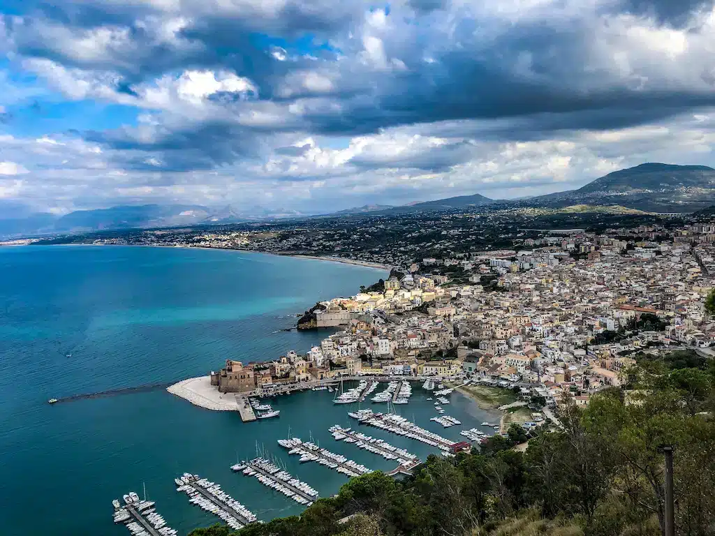 Trapani, ottimo posto dove alloggiare nella Sicilia occidentale