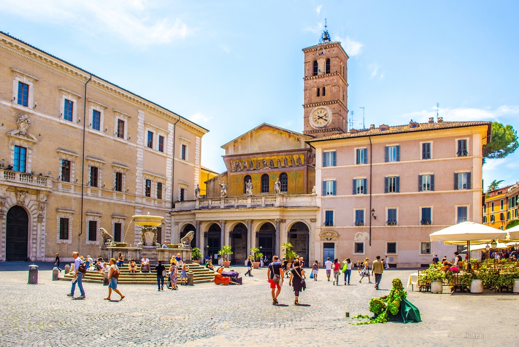 trastevere, dove dormire a roma per la vita notturna