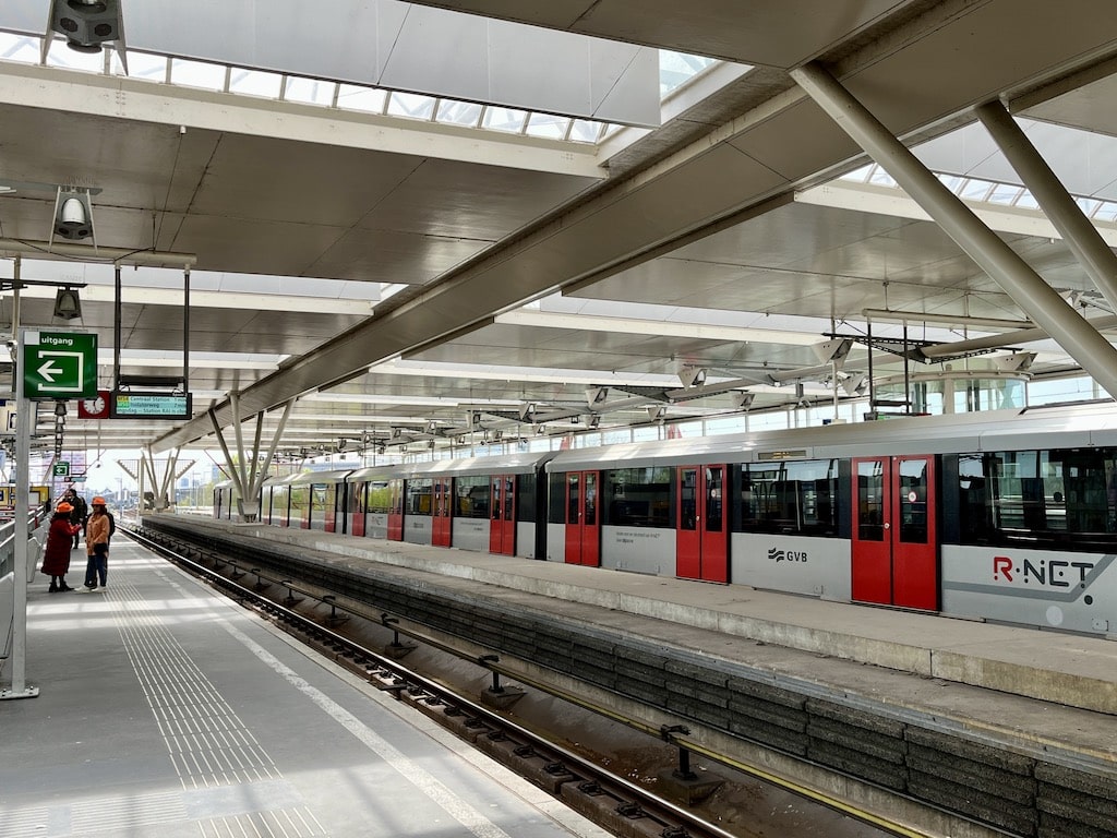 treno dall'aeroporto di Amsterdam al centro città