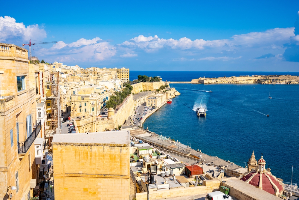 Gli Upper Barrakka Gardens affacciati sul Grand Harbour a La Valletta