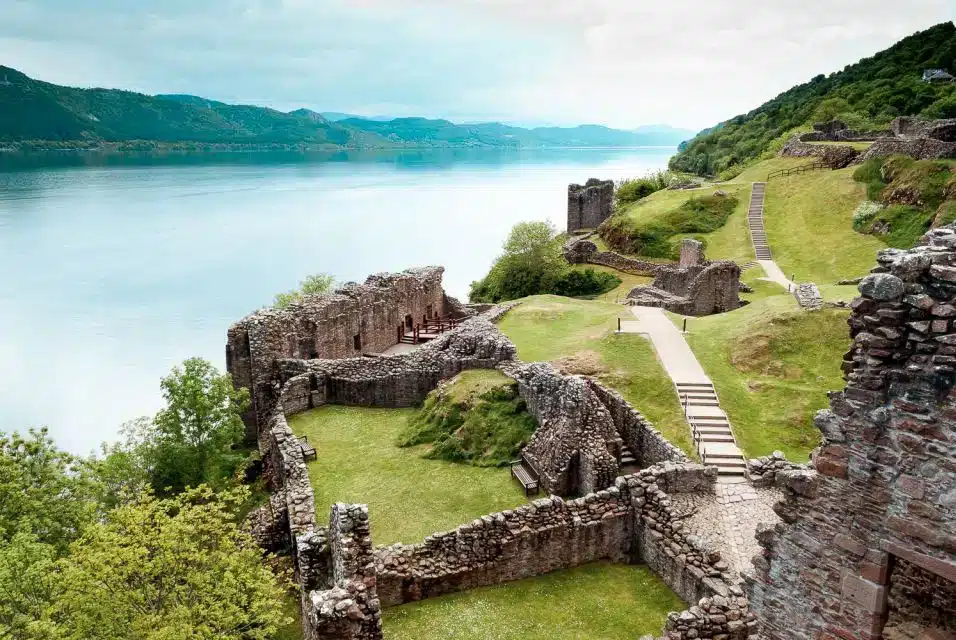 Urquhart Castle e Loch Ness