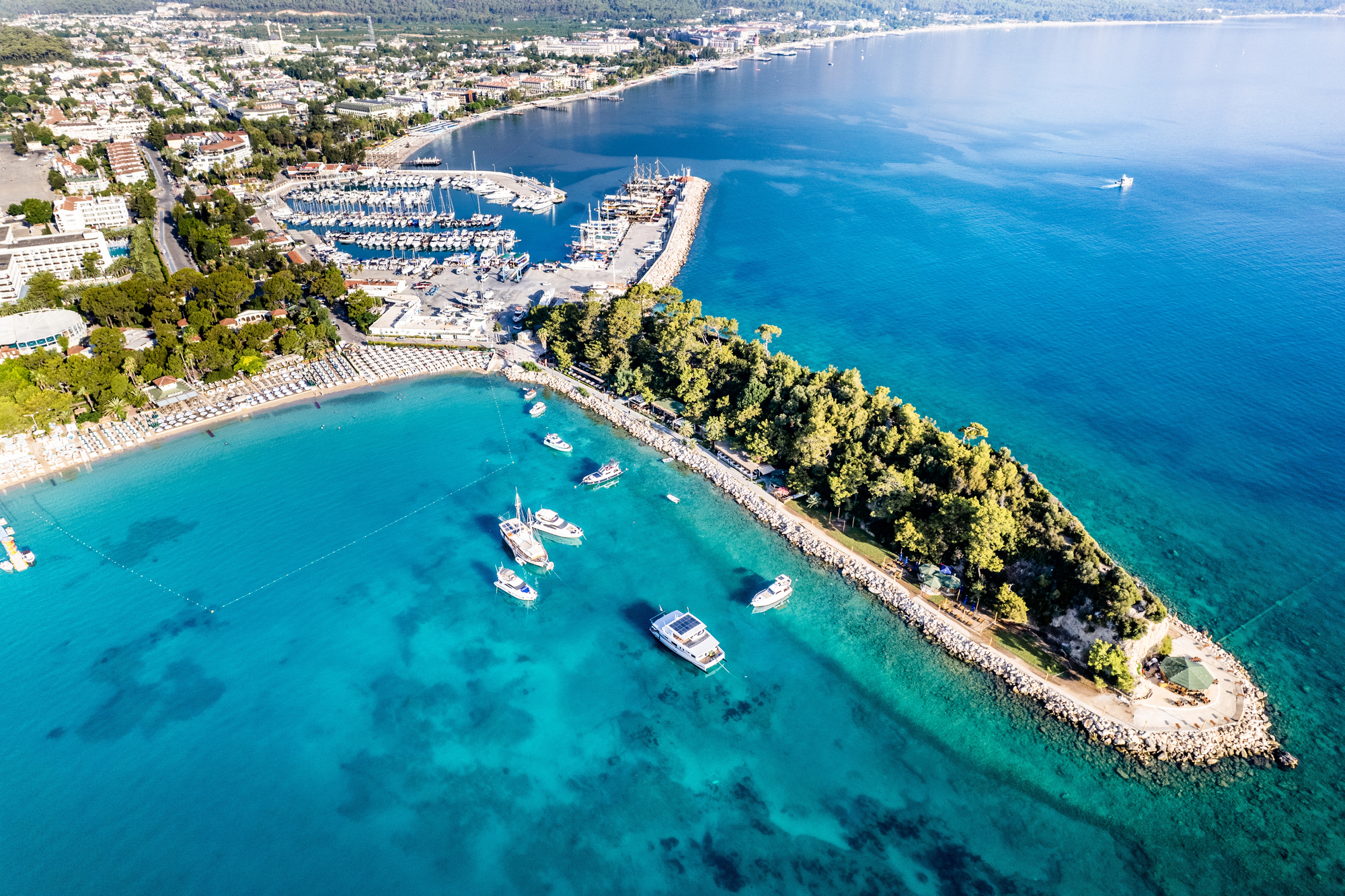 Veduta aerea del porto di Kemer