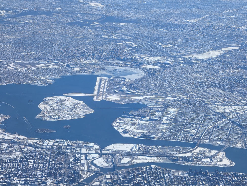 Veduta aerea dell'aeroporto LaGuardia di New York