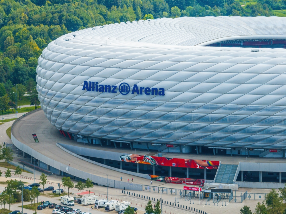 Veduta aerea dello stadio Allianz Arena a Monaco di Baviera
