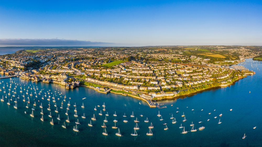 Veduta aerea di Falmouth e del fiume Penryn in Cornovaglia