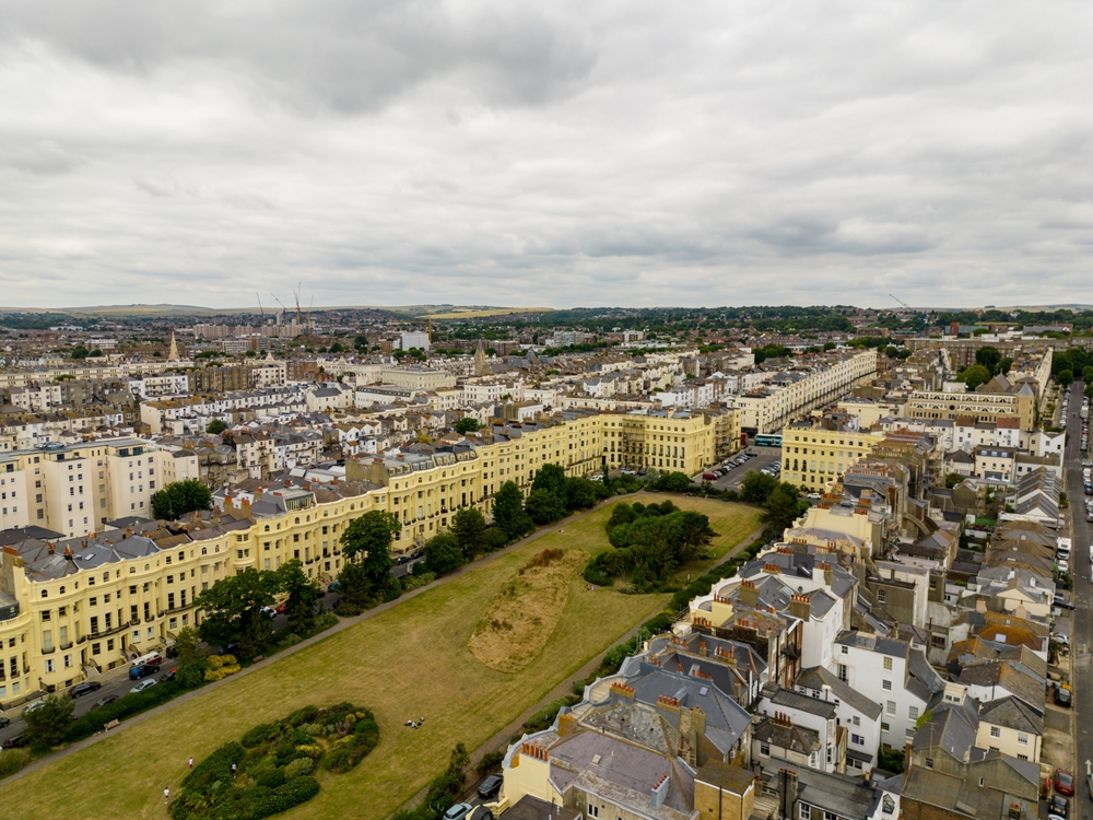 Veduta aerea di Regency Square e della spiaggia di Brighton